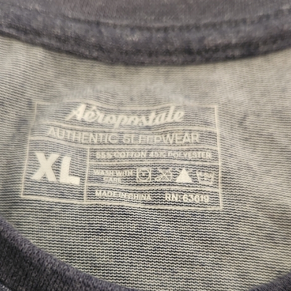 3/$20 Aeropostale Heathered Navy Short Sleeve Tee - Picture 6 of 7